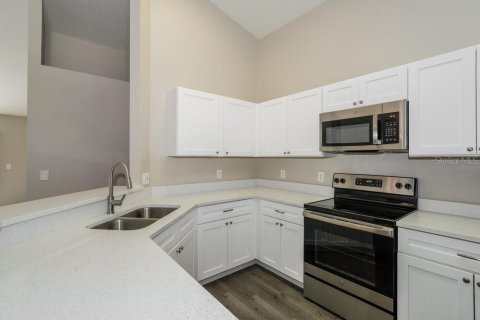 House in Valrico, Florida 4 bedrooms, 147.71 sq.m. № 1905082 - photo 8