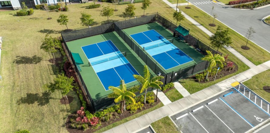 House in Parkland, Florida 3 bedrooms, 160.16 sq.m. № 1024603