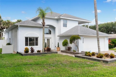 House in New Smyrna Beach, Florida 3 bedrooms, 220.74 sq.m. № 2234258 - photo 2