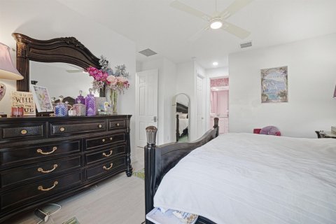 House in Port St. Lucie, Florida 4 bedrooms, 195.56 sq.m. № 2401710 - photo 30