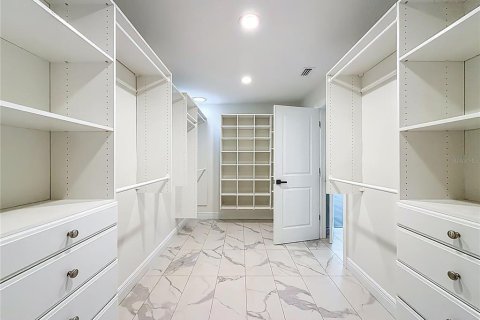 Villa ou maison à vendre à Ocala, Floride: 5 chambres, 380.9 m2 № 2406456 - photo 19