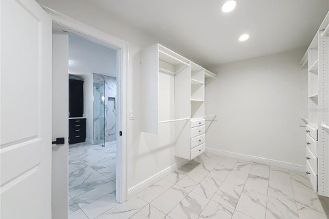 Villa ou maison à vendre à Ocala, Floride: 5 chambres, 380.9 m2 № 2406456 - photo 12