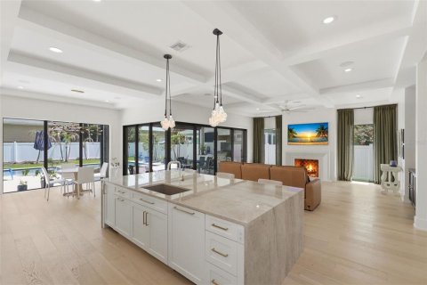 Villa ou maison à vendre à Orlando, Floride: 6 chambres, 381.36 m2 № 2210784 - photo 11