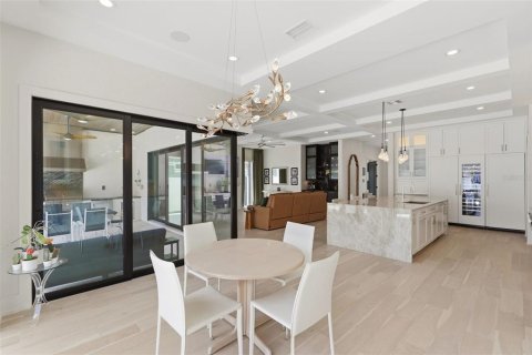 Villa ou maison à vendre à Orlando, Floride: 6 chambres, 381.36 m2 № 2210784 - photo 16
