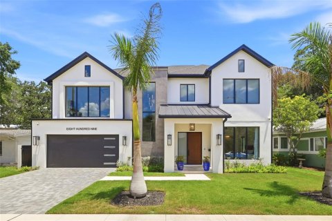Casa en Orlando, Florida 6 dormitorios, 381.36 m2 № 2210784