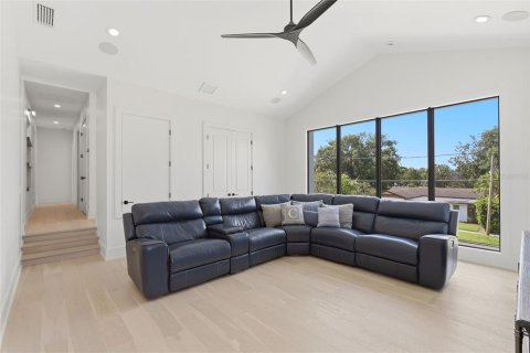 Villa ou maison à vendre à Orlando, Floride: 6 chambres, 381.36 m2 № 2210784 - photo 27