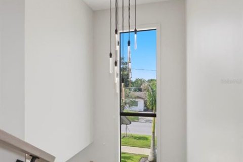 Villa ou maison à vendre à Orlando, Floride: 6 chambres, 381.36 m2 № 2210784 - photo 25