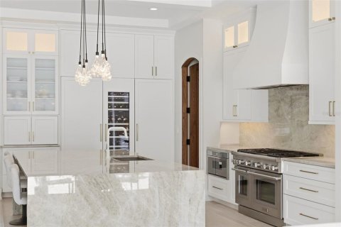 Villa ou maison à vendre à Orlando, Floride: 6 chambres, 381.36 m2 № 2210784 - photo 12