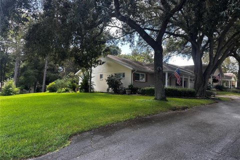 Villa ou maison à Ocala, Floride 2 chambres, 131.09 m2 № 2358918