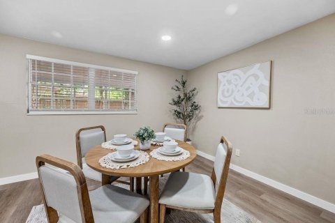 House in Winter Haven, Florida 3 bedrooms, 172.71 sq.m. № 1819302 - photo 7