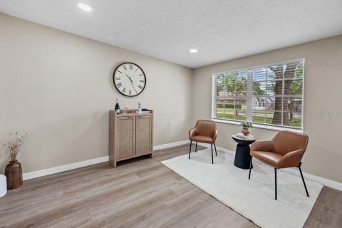 House in Winter Haven, Florida 3 bedrooms, 172.71 sq.m. № 1819302 - photo 3