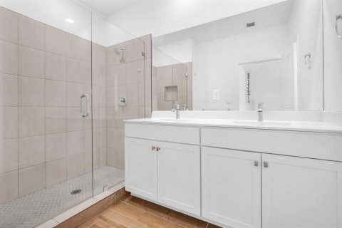 Touwnhouse à vendre à Pembroke Pines, Floride: 4 chambres, 213.4 m2 № 2085648 - photo 10