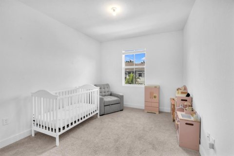 Touwnhouse à vendre à Pembroke Pines, Floride: 4 chambres, 213.4 m2 № 2085648 - photo 13