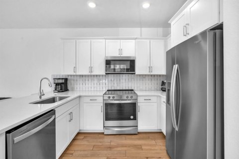 Touwnhouse à vendre à Pembroke Pines, Floride: 4 chambres, 213.4 m2 № 2085648 - photo 26