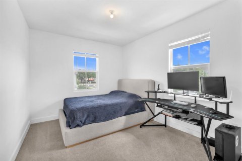 Touwnhouse à vendre à Pembroke Pines, Floride: 4 chambres, 213.4 m2 № 2085648 - photo 6