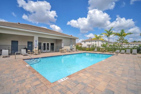 Touwnhouse à vendre à Pembroke Pines, Floride: 4 chambres, 213.4 m2 № 2085648 - photo 20