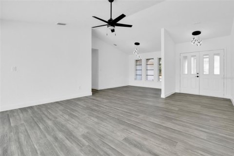 Casa en venta en Port Charlotte, Florida, 3 dormitorios, 195.19 m2 № 1684824 - foto 4