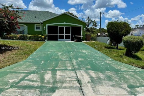 Купить виллу или дом в Лихай-Эйкерс, Флорида 3 спальни, 188.22м2, № 2047879 - фото 4