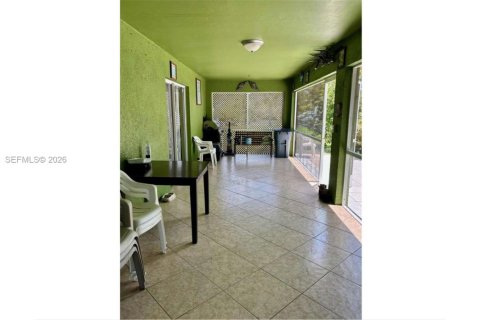 Купить виллу или дом в Лихай-Эйкерс, Флорида 3 спальни, 188.22м2, № 2047879 - фото 3