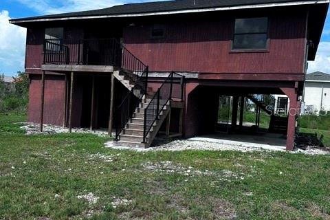 House in Fort Myers, Florida 3 bedrooms, 117.8 sq.m. № 2209396