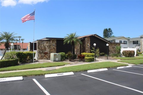 Copropriété à vendre à Bradenton, Floride: 2 chambres, 112.32 m2 № 1919562 - photo 14