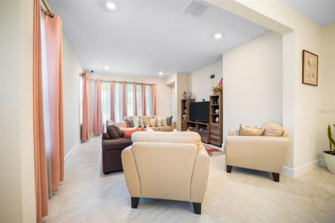 Casa en venta en Poinciana, Florida, 3 dormitorios, 160.07 m2 № 1774910 - foto 16