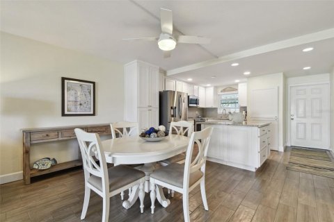 Condominio en venta en Saint Petersburg, Florida, 1 dormitorio, 68.75 m2 № 1530929 - foto 6