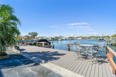 Condominio en venta en Saint Petersburg, Florida, 1 dormitorio, 68.75 m2 № 1530929 - foto 22
