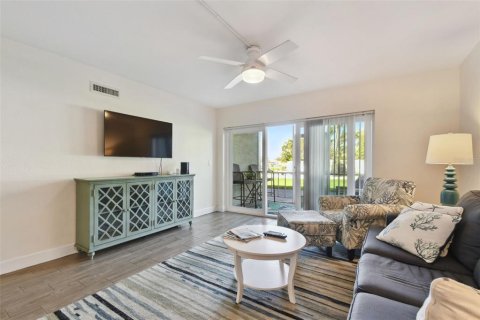Condominio en venta en Saint Petersburg, Florida, 1 dormitorio, 68.75 m2 № 1530929 - foto 10