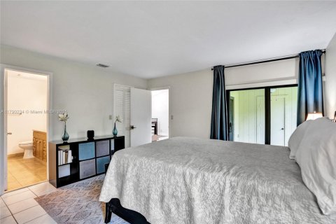 Townhouse in Tamarac, Florida 2 bedrooms № 1752859 - photo 21