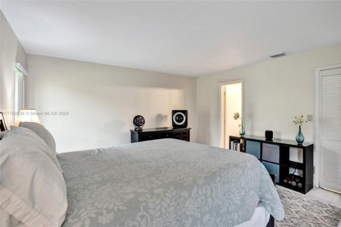 Townhouse in Tamarac, Florida 2 bedrooms № 1752859 - photo 23