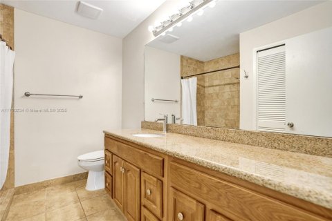 Townhouse in Tamarac, Florida 2 bedrooms № 1752859 - photo 24