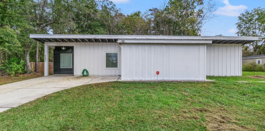House in Jacksonville, Florida 3 bedrooms, 121.14 sq.m. № 855235