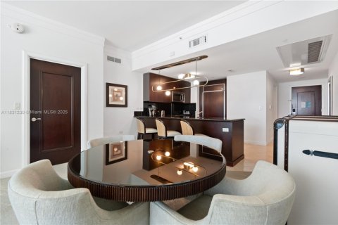 Condo in Miami Beach, Florida, 1 bedroom  № 1813836 - photo 6