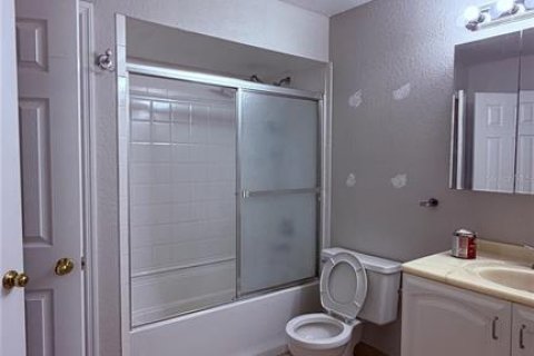 Снять в аренду квартиру в Кэсселберри, Флорида 4 комнаты, 92.9м2, № 2092446 - фото 13