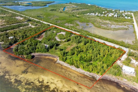 Commercial property in Marathon, Florida № 2000636 - photo 4