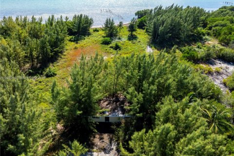 Commercial property in Marathon, Florida № 2000636 - photo 23