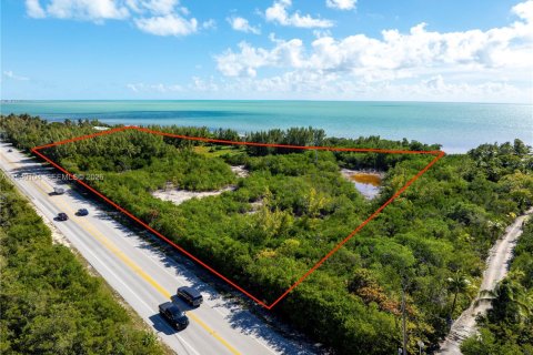 Commercial property in Marathon, Florida № 2000636 - photo 6