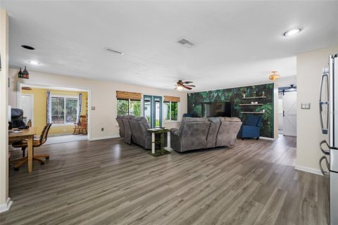 Villa ou maison à vendre à Largo, Floride: 2 chambres, 127.18 m2 № 2408232 - photo 25