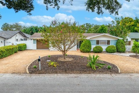 Villa ou maison à Largo, Floride 2 chambres, 127.18 m2 № 2408232