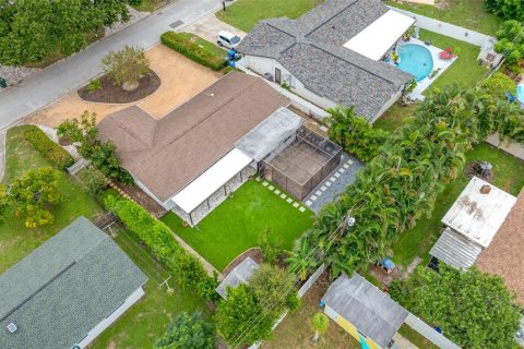 Villa ou maison à vendre à Largo, Floride: 2 chambres, 127.18 m2 № 2408232 - photo 16