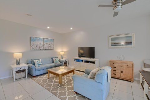 Copropriété à louer à Boca Raton, Floride: 2 chambres, 106.37 m2 № 2176304 - photo 8