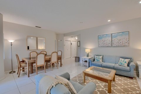 Copropriété à louer à Boca Raton, Floride: 2 chambres, 106.37 m2 № 2176304 - photo 7