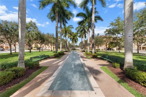 Touwnhouse à vendre à Pembroke Pines, Floride: 2 chambres, 127.09 m2 № 2007508 - photo 21