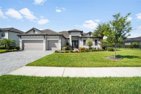 Casa en LORRAINE LAKES en Lakewood Ranch, Florida 3 dormitorios, 246.19 m2 № 2152305