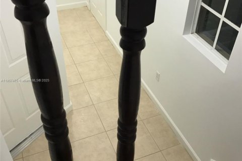 Купить таунхаус в Авентура, Флорида 2 спальни, 122.26м2, № 2012730 - фото 29