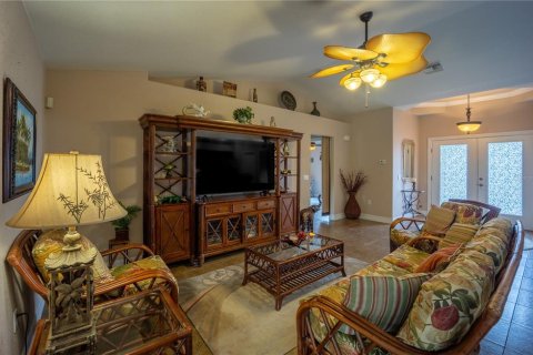 Casa en venta en Port Charlotte, Florida, 3 dormitorios, 132.11 m2 № 1917547 - foto 12