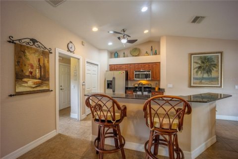 Casa en venta en Port Charlotte, Florida, 3 dormitorios, 132.11 m2 № 1917547 - foto 10