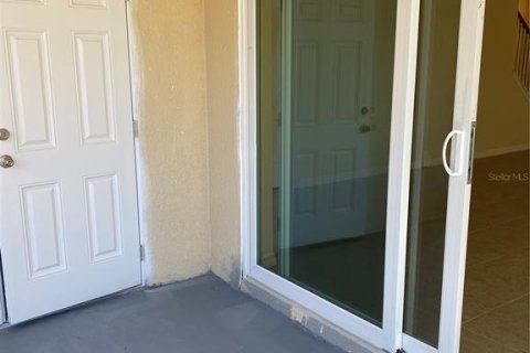 Townhouse in Kissimmee, Florida 3 bedrooms, 171.31 sq.m. № 1721818 - photo 11