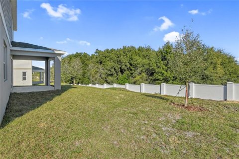 House in Mount Dora, Florida 4 bedrooms, 248.05 sq.m. № 2205581 - photo 16